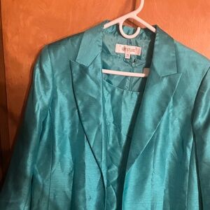 Long coat & dress suit, women 16w, light green, for business, church, wedding